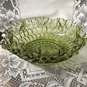 vintage Fenton Colonial Green Thumbprint ruffled-edge glass bowl -Avocado Grenn